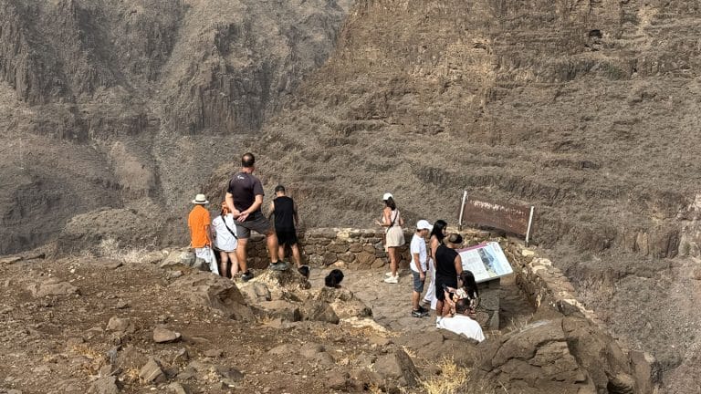 3 WOW Moments in The Red Canyon Tour